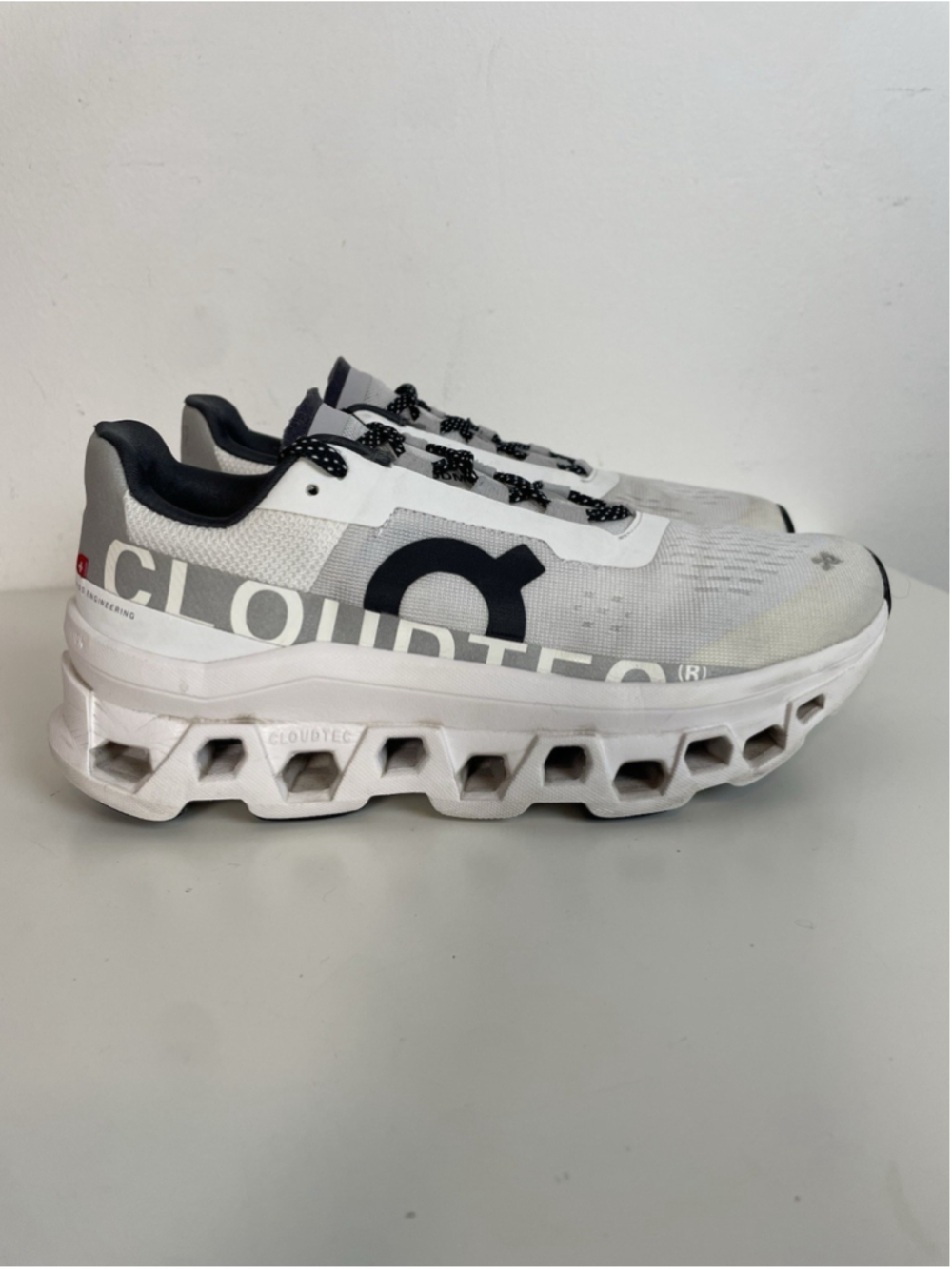 On Cloud Monster Running Shoes Sneakers Women 7.5 CloudTec White Black